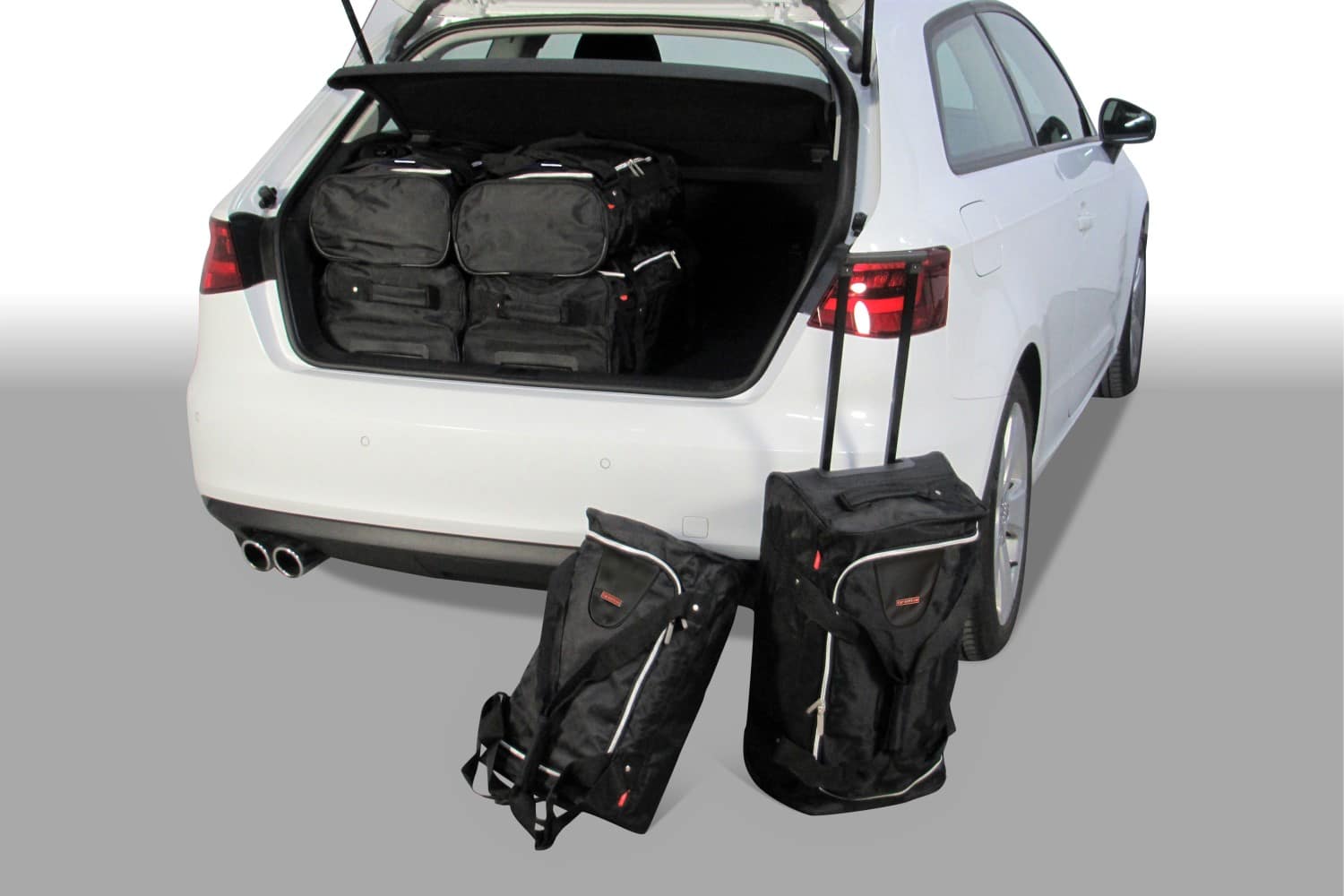 a21501s-audi-a3-12-car-bags-1.jpg Reistassenset geschikt voor Audi A3 (8V) 2012-2020 3-deurs hatchback Original - Afbeelding 1