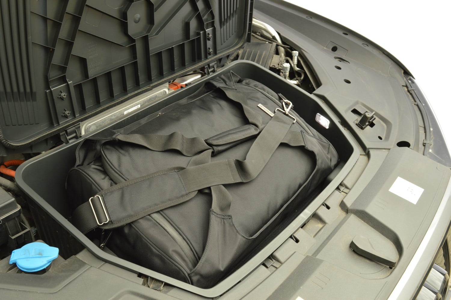 a25901sp-audi-e-tron-sportback-ge-2019-2022-4-door-saloon-frunk-travelbag-proline-1.jpg Frunk tas geschikt voor Audi e-tron Sportback (GE) 2019-2022 4-deurs sedan Pro.Line - Afbeelding 1