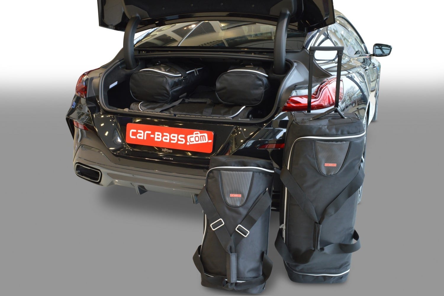 b15201s-8-serie-gran-coupe-g16-2019-car-bags-1.jpg Reistassenset geschikt voor BMW 8 Serie Gran Coupé (G16) 2019-heden 4-deurs sedan Original - Afbeelding 1