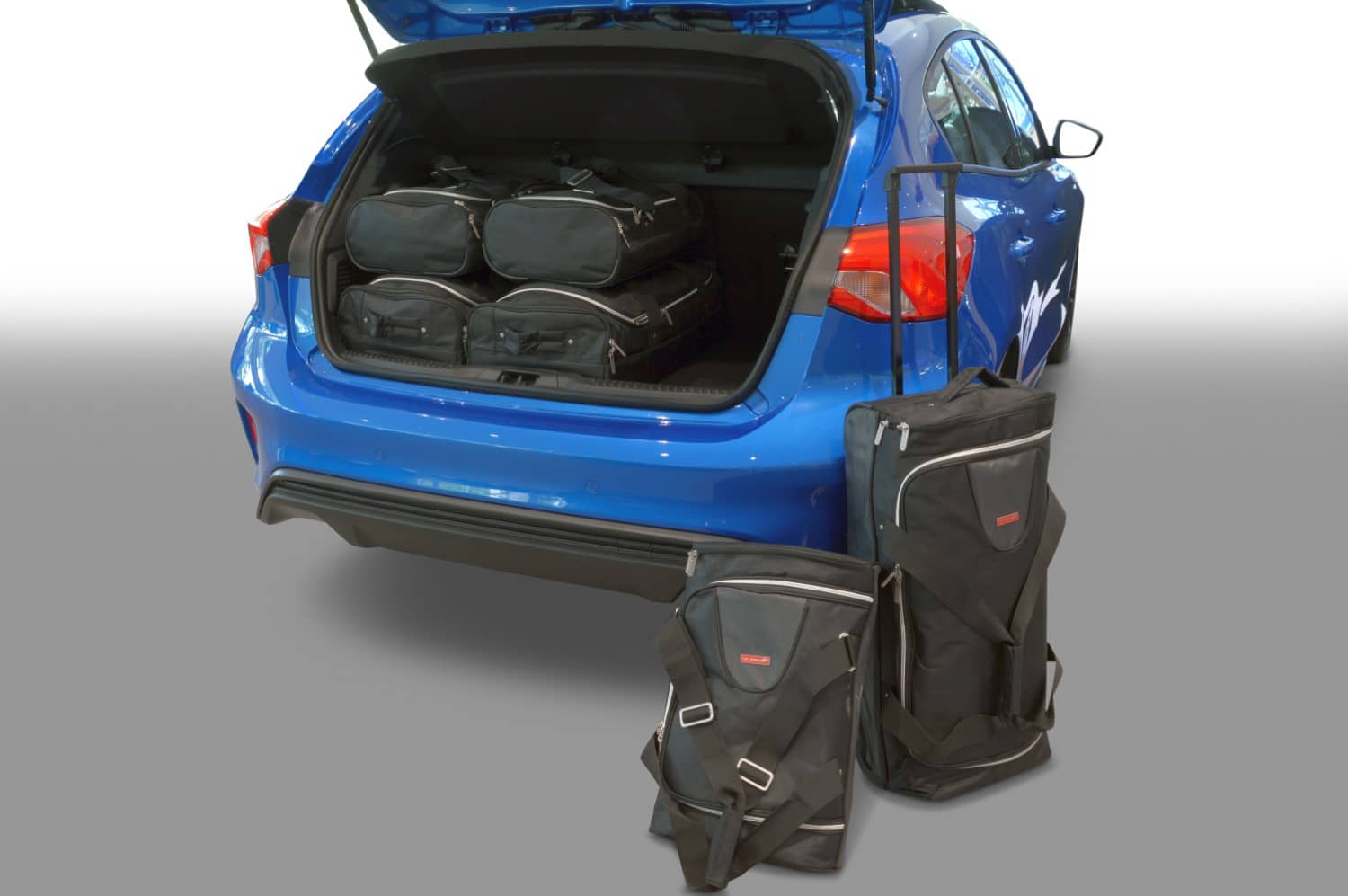 Reistassenset geschikt voor Ford Focus IV 2018-heden 5-deurs hatchback Original