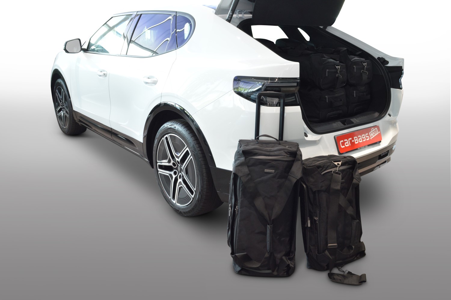 Reistassenset geschikt voor Ford Capri EV 2024-heden Pro.Line