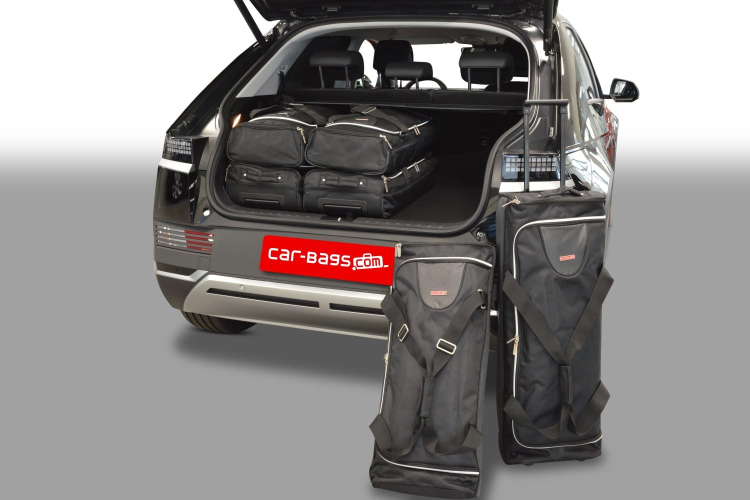 h11701s-hyundai20-ioniq5-2021-car-bags-1.jpg Reistassenset geschikt voor Hyundai Ioniq 5 (NE) 2021-heden Original - Afbeelding 1