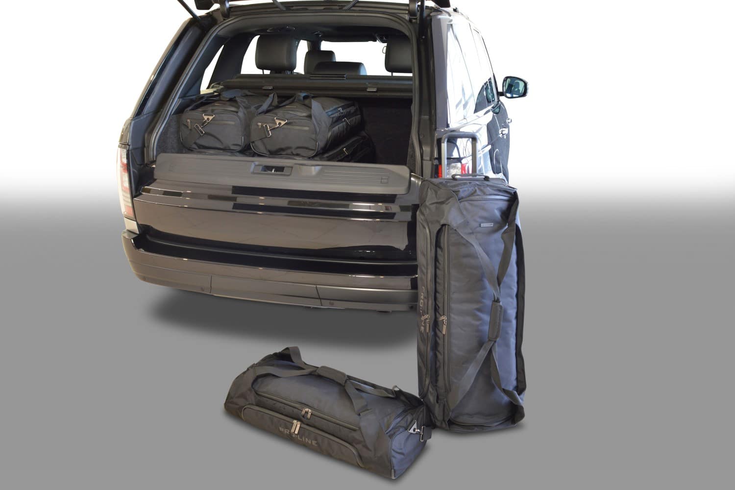 l10401sp-range-rover-2013-car-bags-1.jpg Reistassenset geschikt voor Land Rover Range Rover IV (L405) 2012-2021 Pro.Line - Afbeelding 1