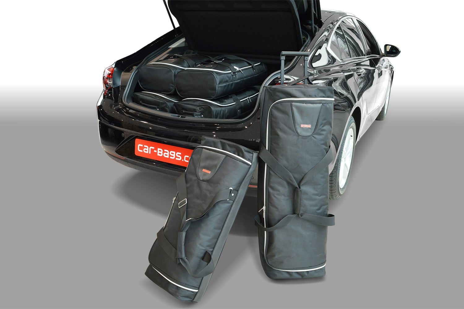 o11601s-opel20insignia-grand-sport-b-2017-car-bags-1.jpg Reistassenset geschikt voor Opel Insignia B Grand Sport 2017-2022 5-deurs hatchback Original - Afbeelding 1