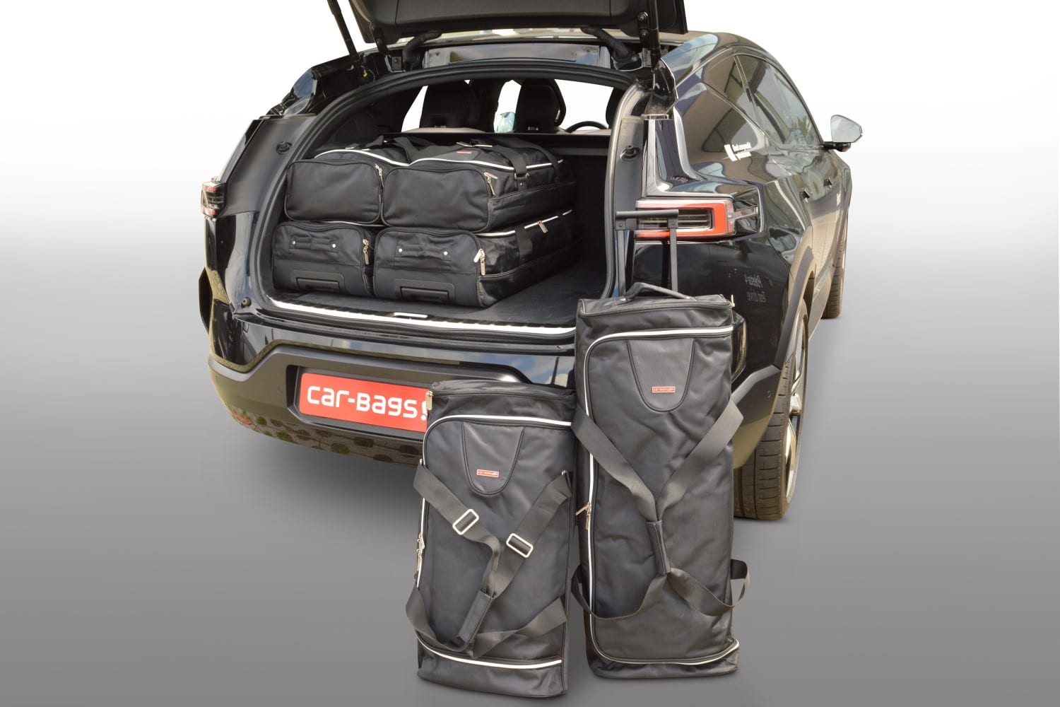 p30301s-polestar-3-2024-car-bags-1.jpg Reistassenset geschikt voor Polestar 3 2024-heden Original - Afbeelding 1