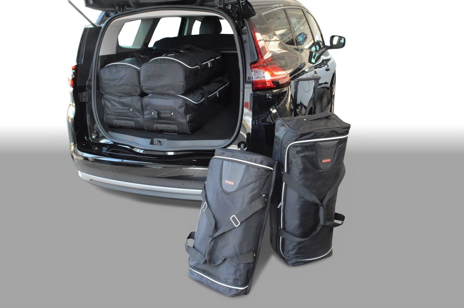 r11401s-renault-grand-scenic-iv-2016-car-bags-1.jpg Reistassenset geschikt voor Renault Grand Scénic IV 2016-2023 Original - Afbeelding 1