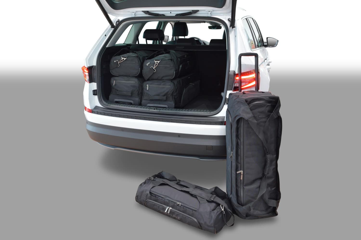 s51201sp-skoda-kodiaq-2017-car-bags-1.jpg Reistassenset geschikt voor Skoda Kodiaq (NS) 2017-2023 Pro.Line - Afbeelding 1